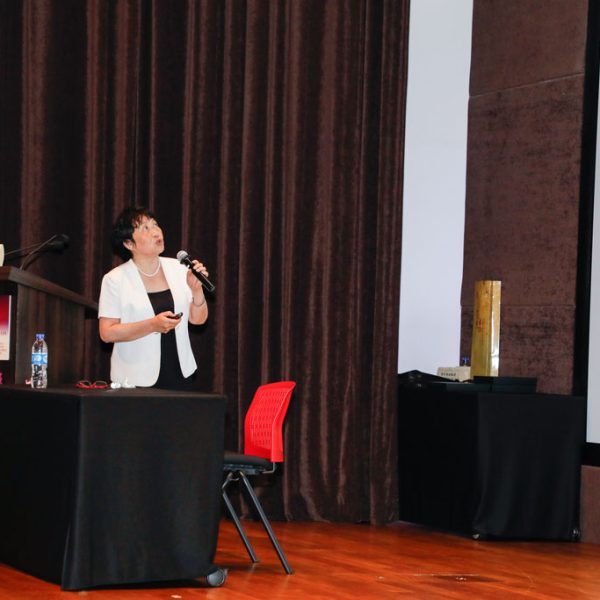 2018_7_22_20-丁樱教授